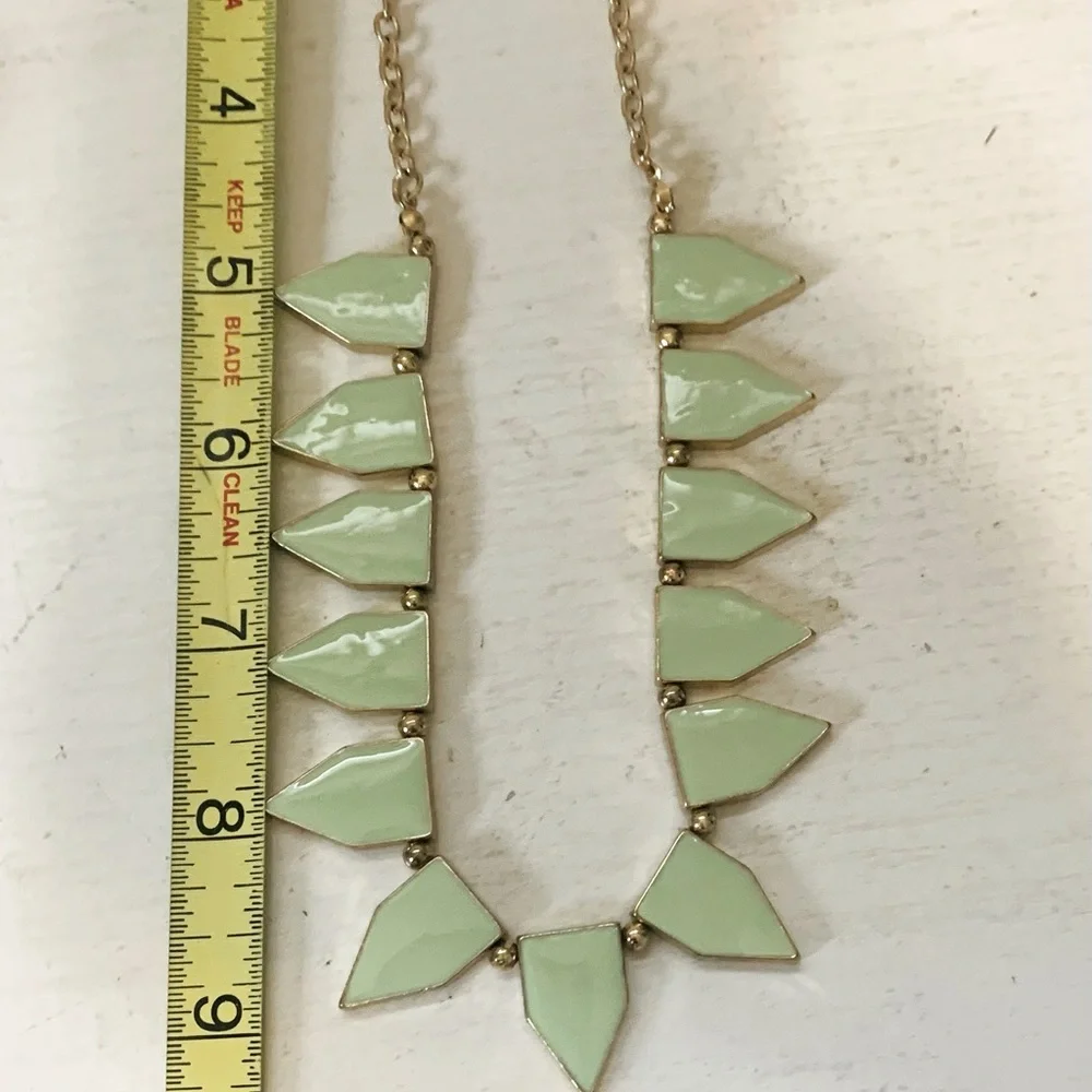 Green Enamel Gold Tone Necklace Costume Jewelry - 18in.